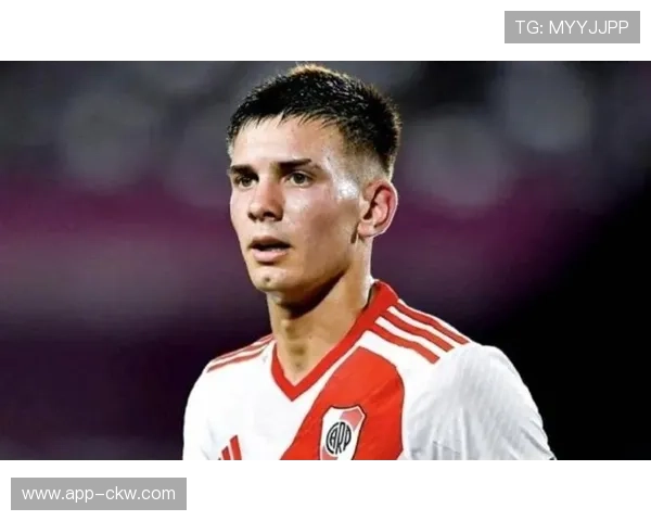 马斯坦托诺获主帅阿隆索力挺，已融入皇马更衣室